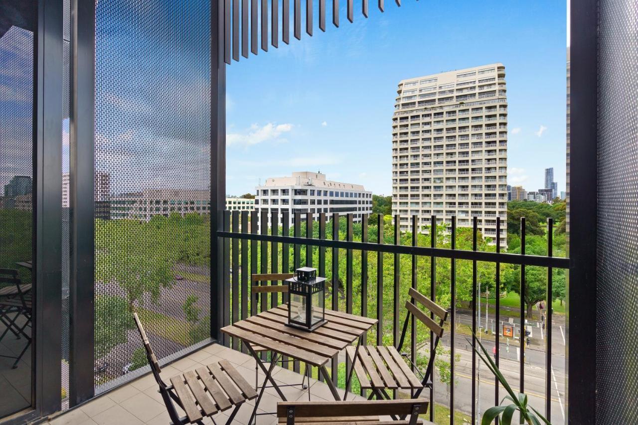 Complete Host Leopold Apartments Мельбурн Экстерьер фото