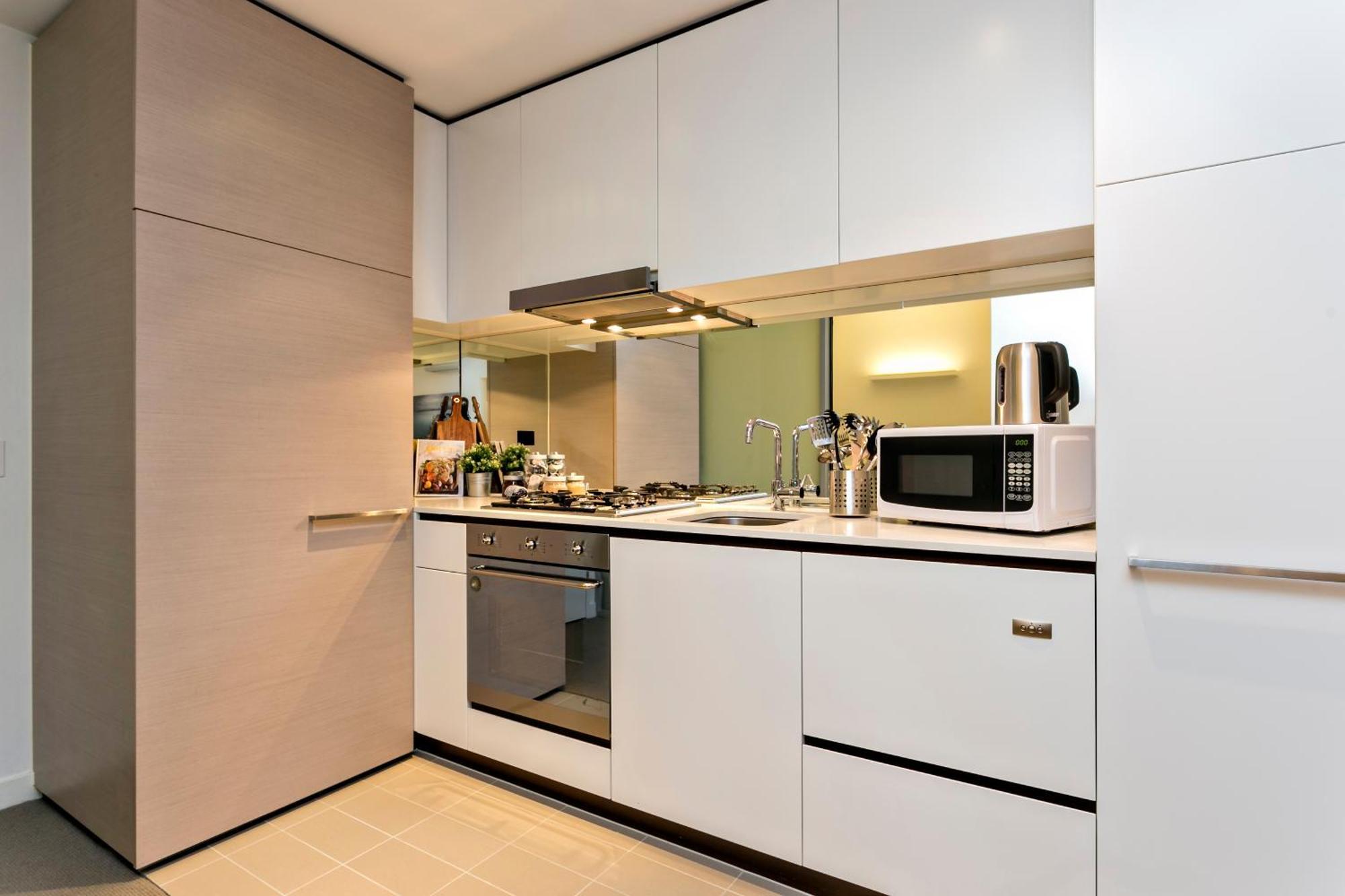 Complete Host Leopold Apartments Мельбурн Номер фото