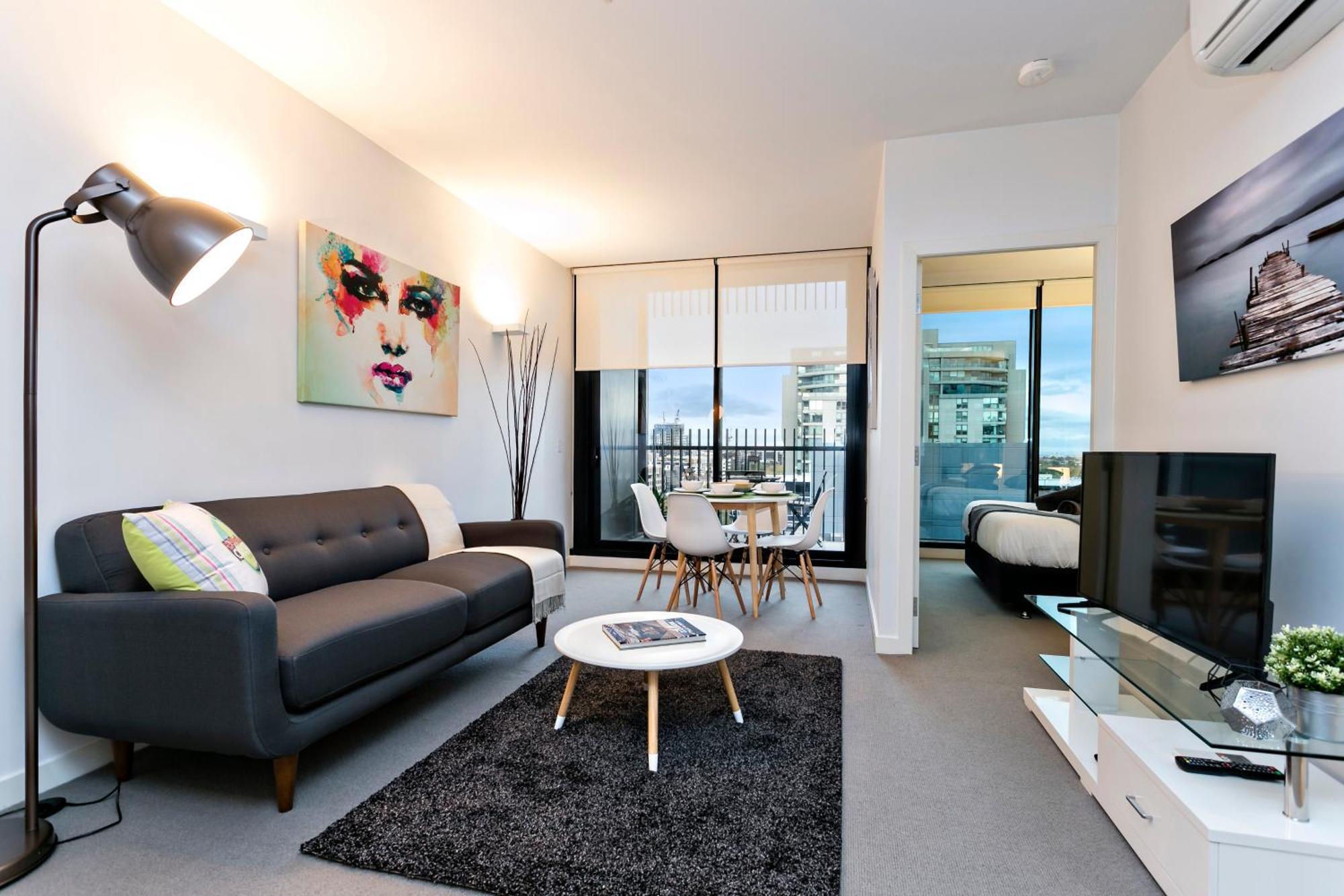 Complete Host Leopold Apartments Мельбурн Номер фото