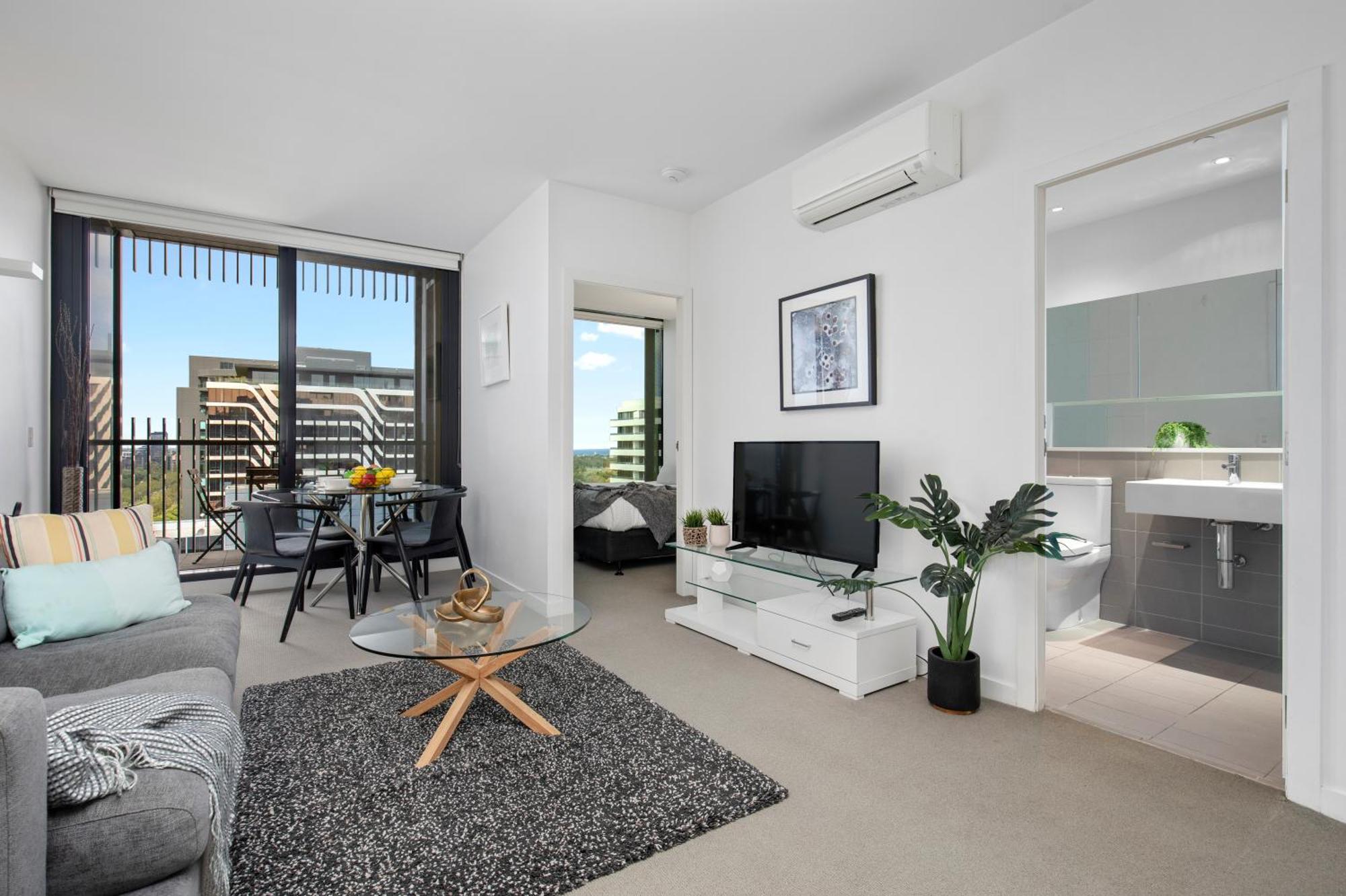 Complete Host Leopold Apartments Мельбурн Номер фото