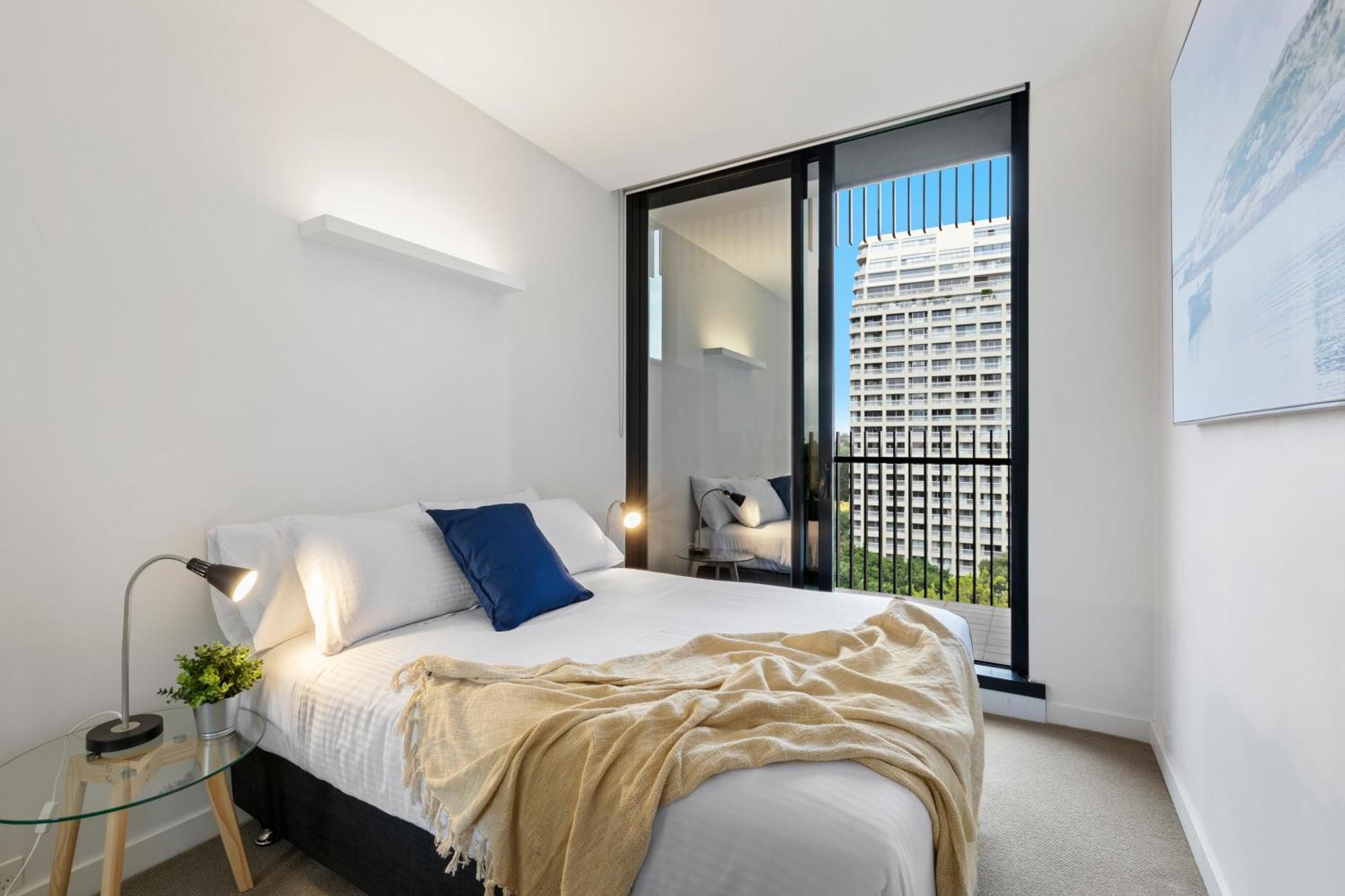 Complete Host Leopold Apartments Мельбурн Номер фото